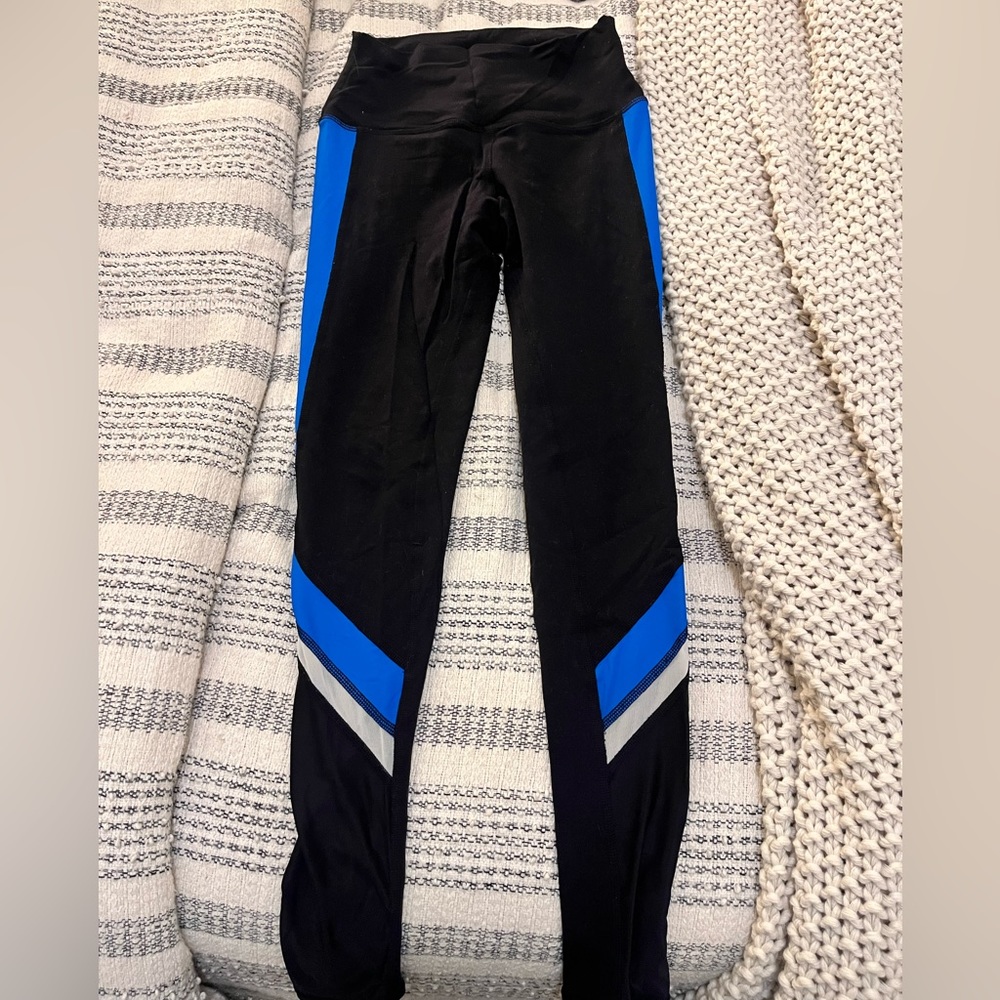 Alo Yoga Women’s size small spandex leggings